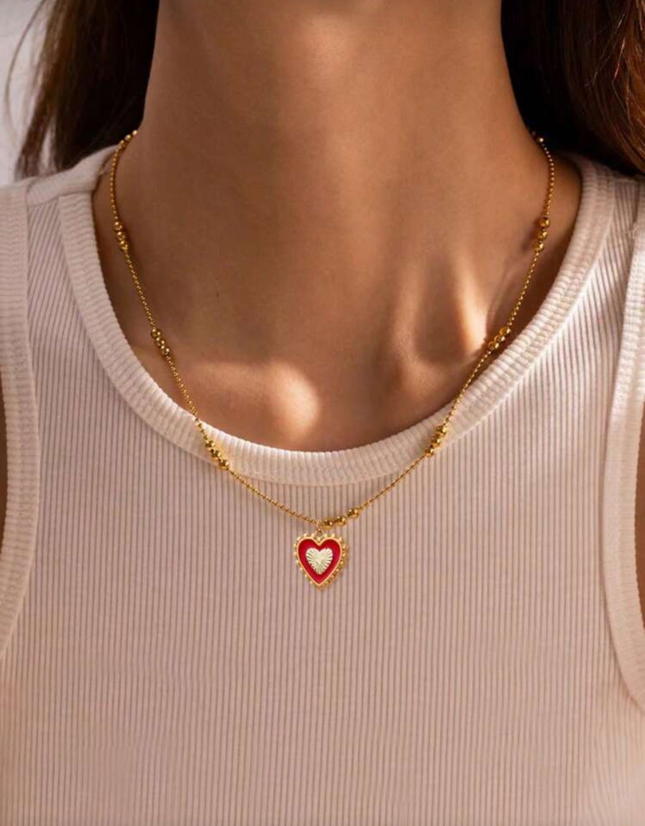 RED HEART NECKLACE