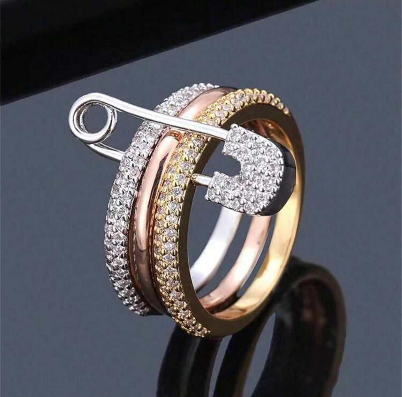 SAFETY PIN GOLD RING