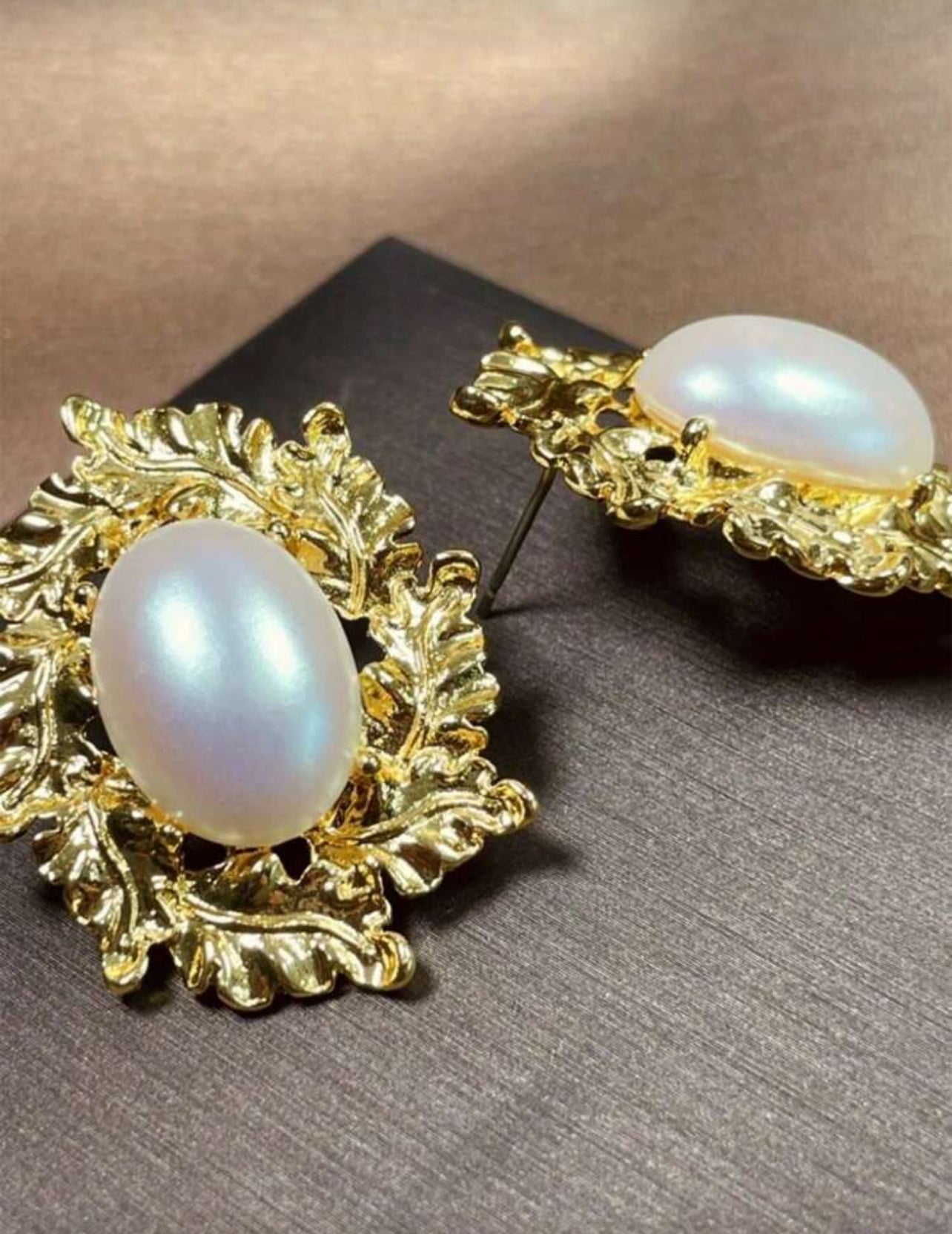 GOLD PERLINE STUDS - 18K GOLD PLATED