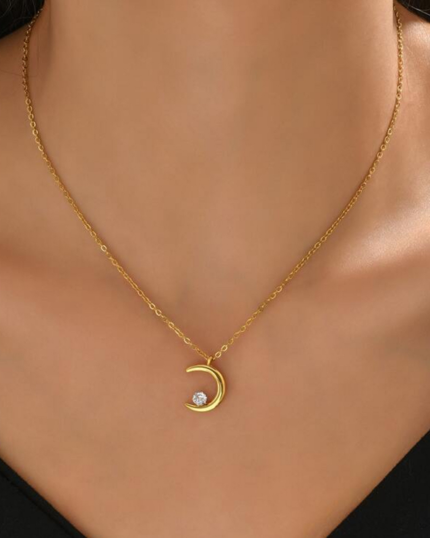 ORBIT CURVE PENDANT