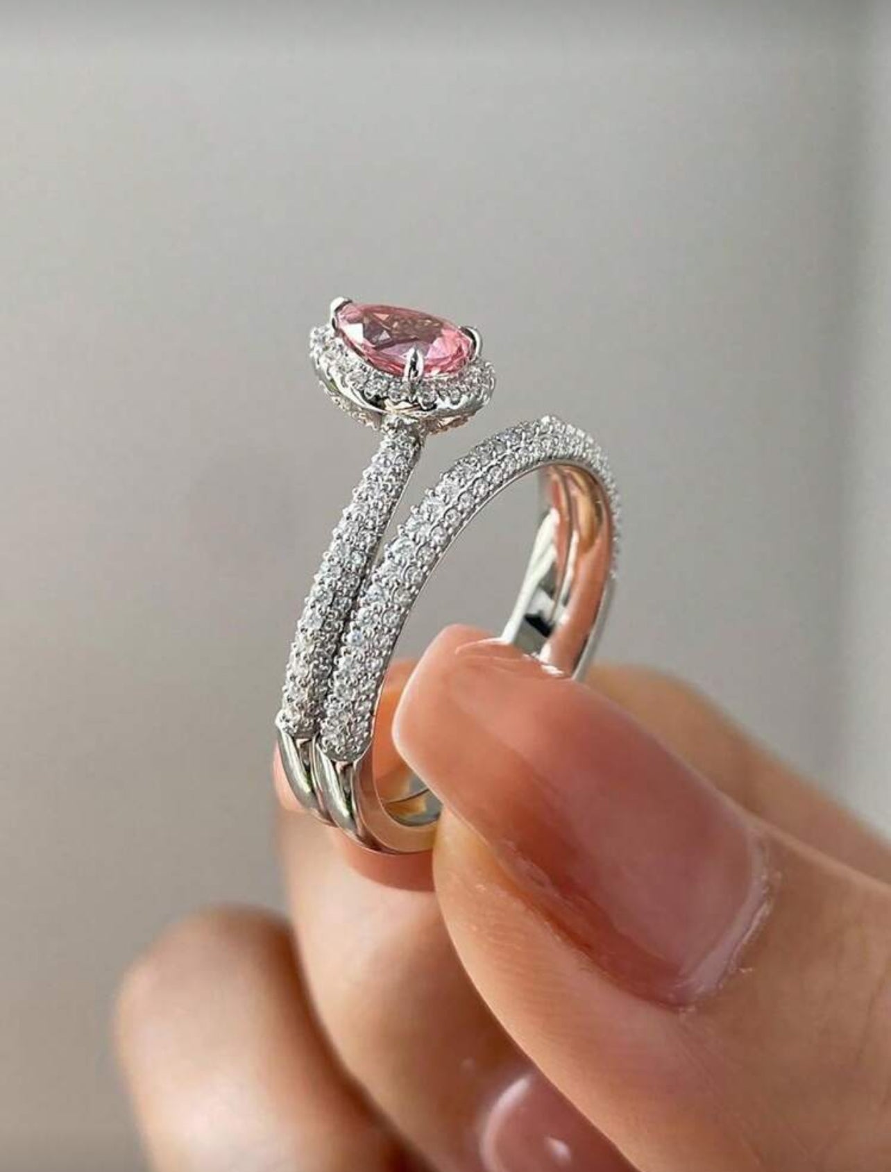 PINK ETOILE ZIRCONIA RING