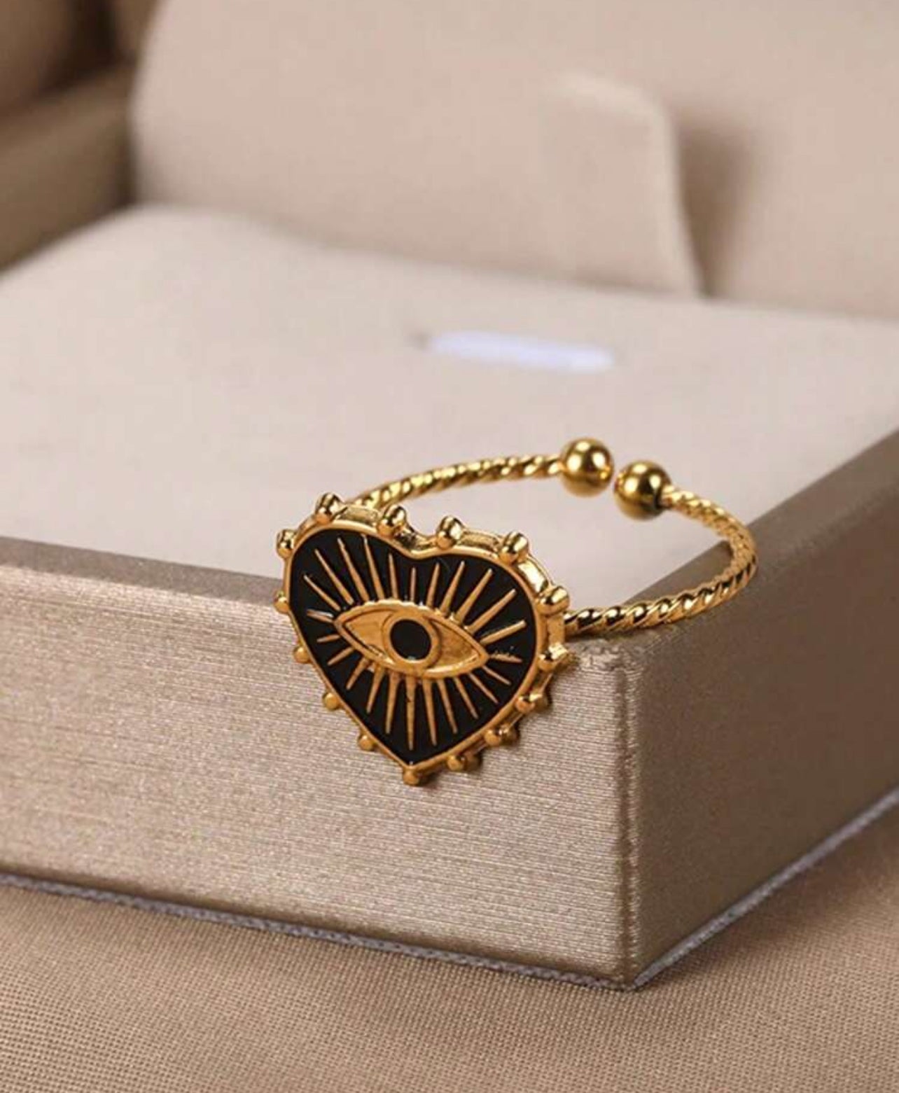BLACK HEART DALIA - 18K GOLD PLATED